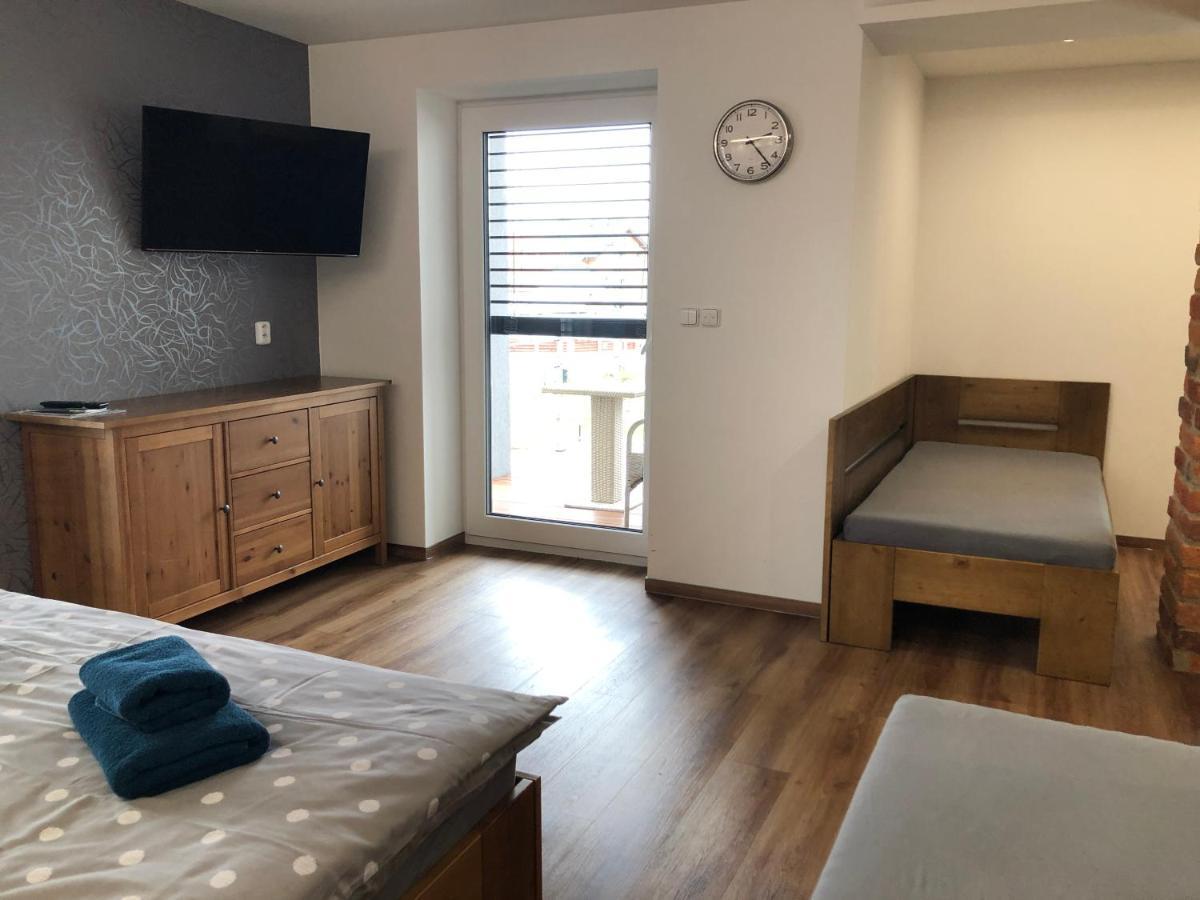 Anico Apartmany Dolni Benesov Екстериор снимка