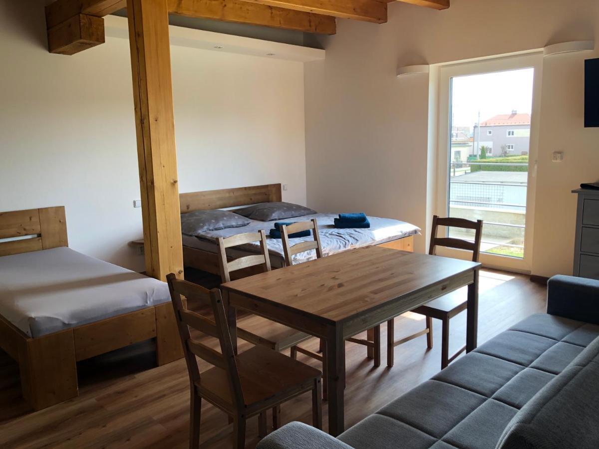 Anico Apartmany Dolni Benesov Екстериор снимка