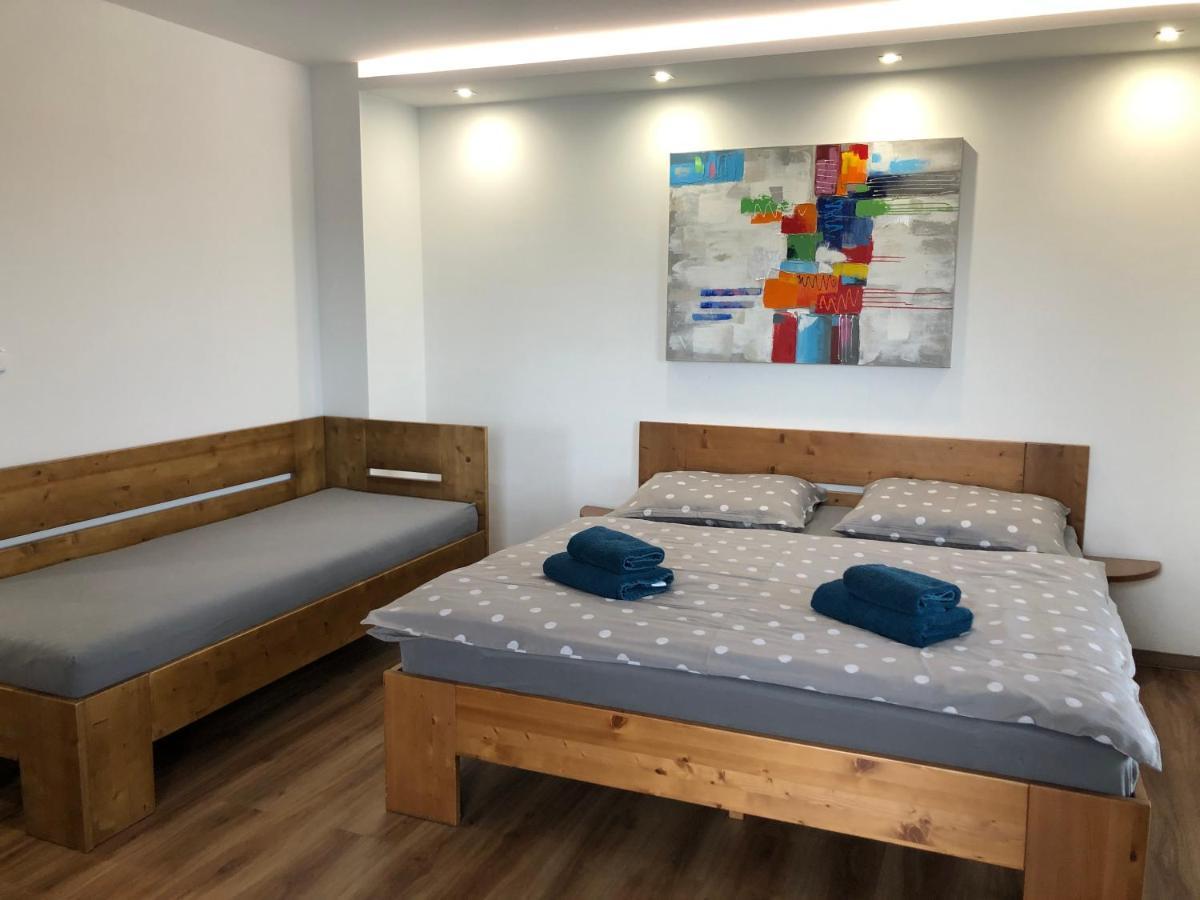 Anico Apartmany Dolni Benesov Екстериор снимка